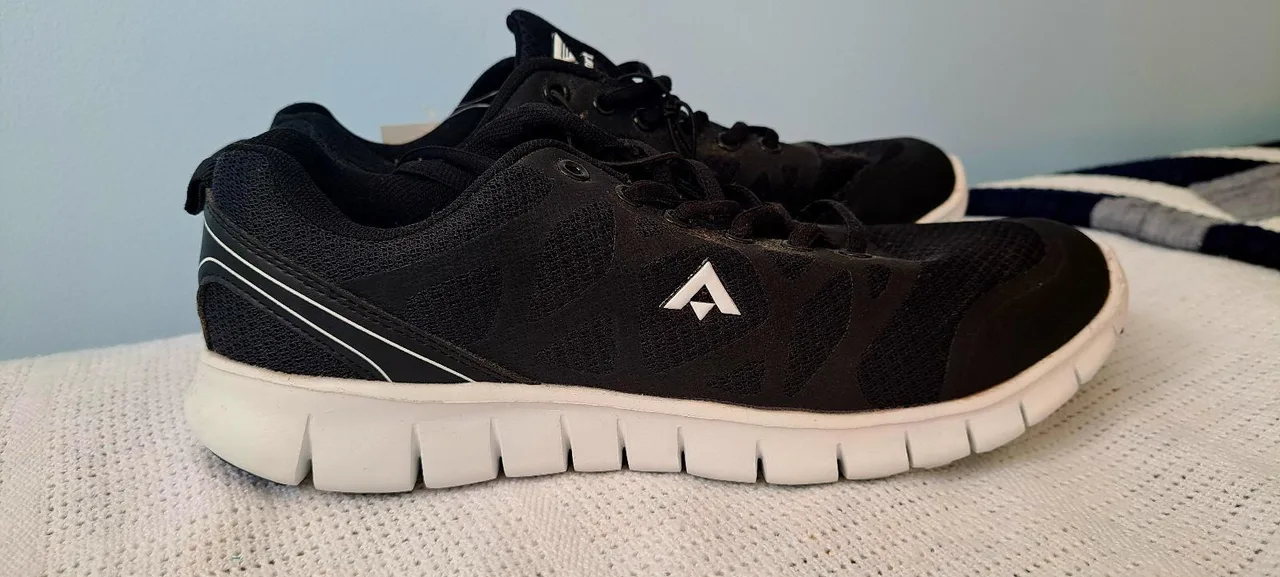 Ladies Running shoes — photo 4