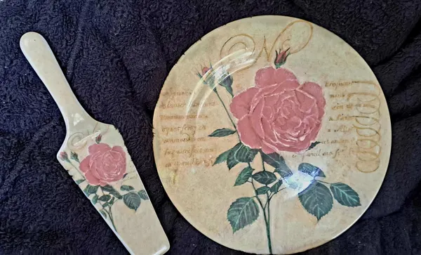 Cake serving set . Antique.