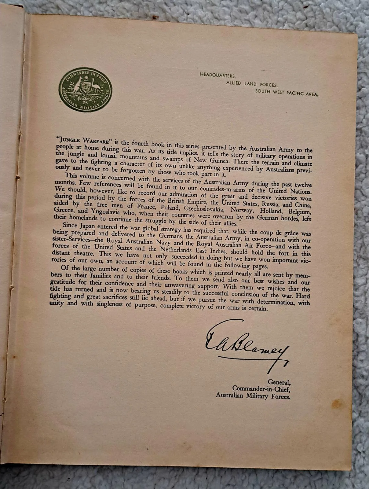 Book Ww2 Australians stories. — photo 2