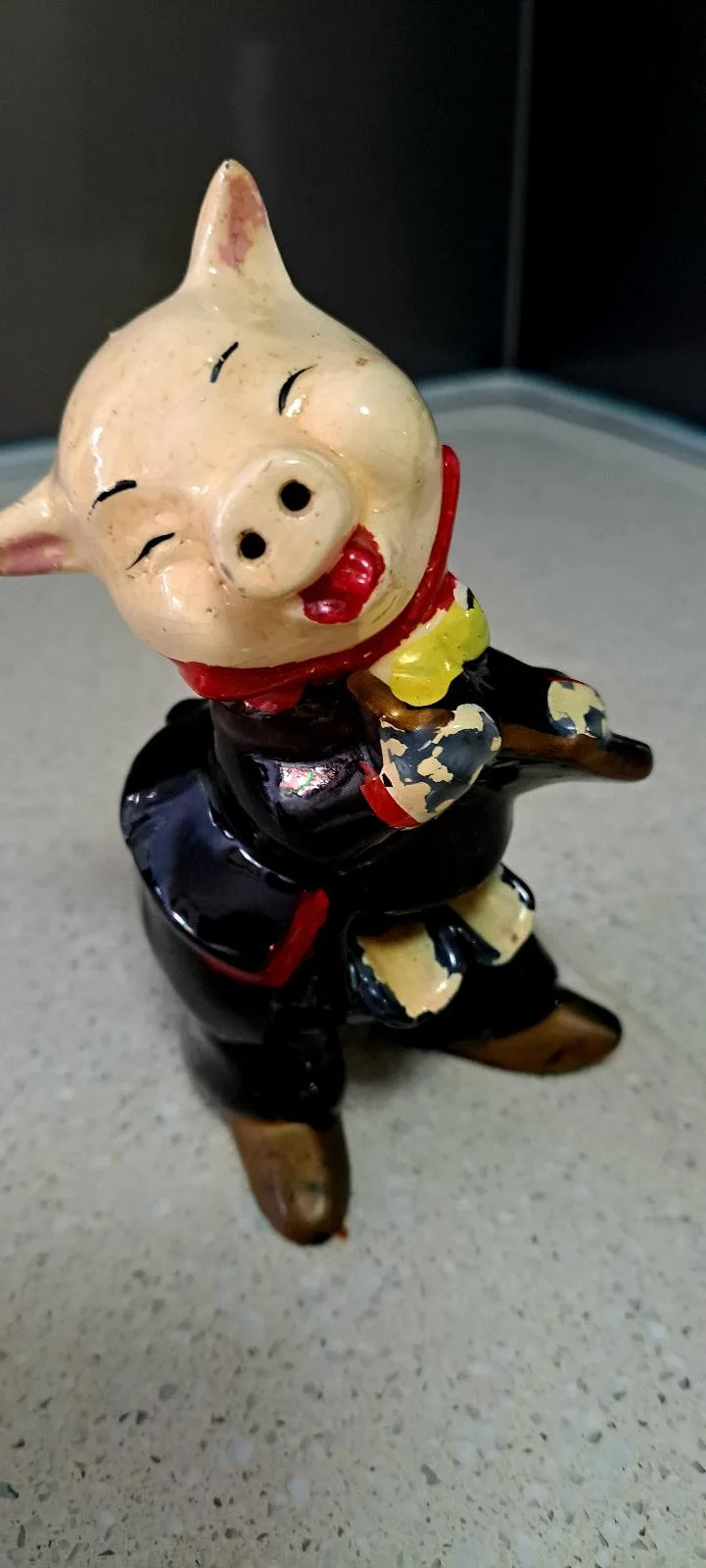 2 little pig ashtrays — photo 6