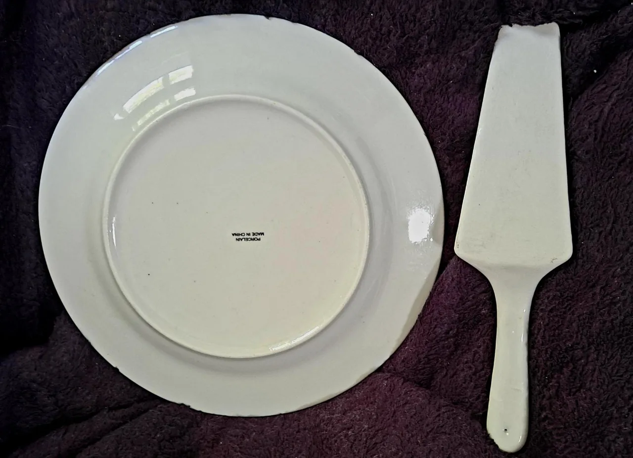 Cake serving set . Antique. — photo 5