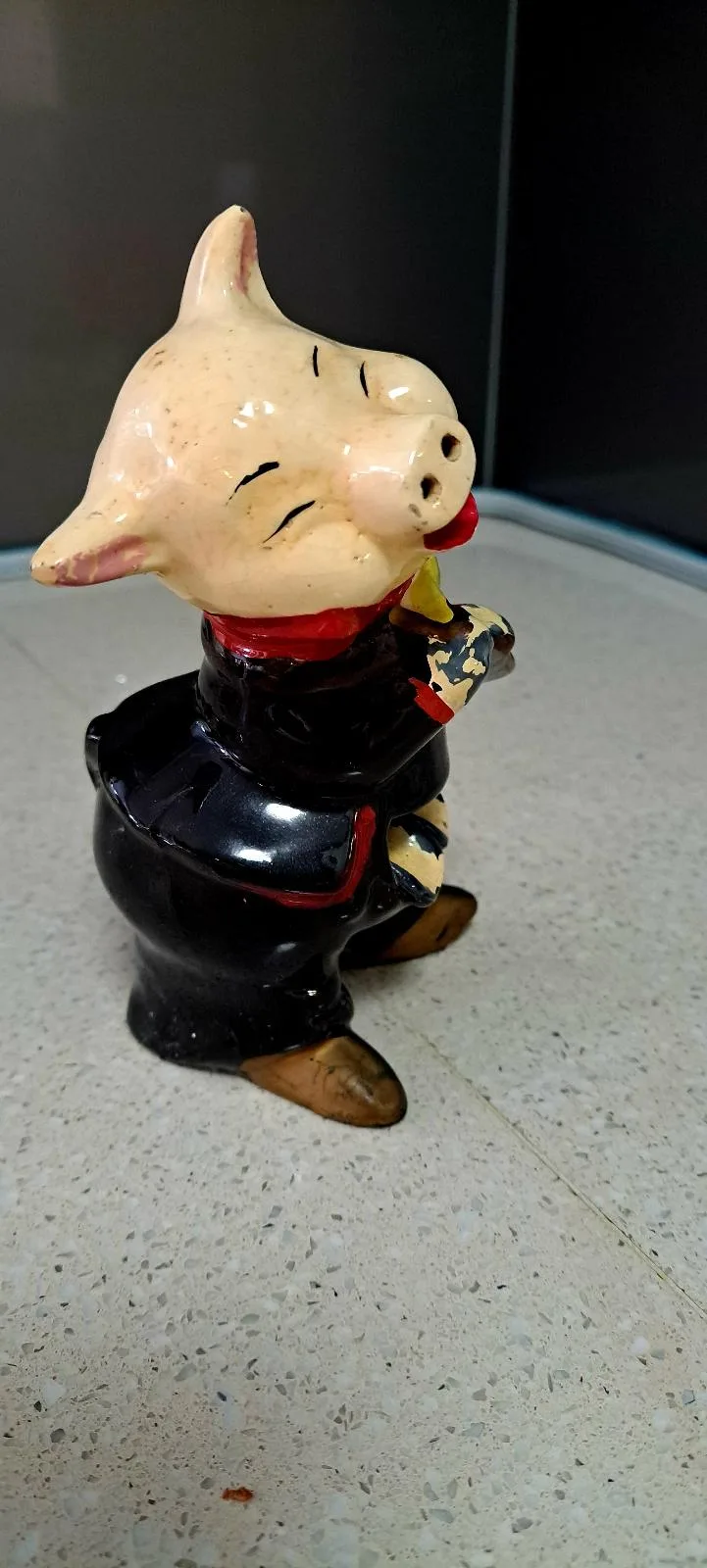 2 little pig ashtrays — photo 7