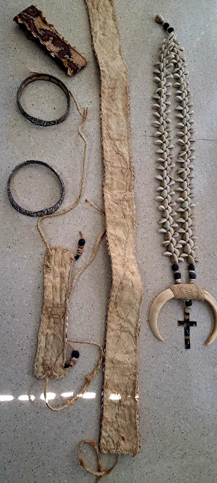 PNG ceremonial set. — photo 2