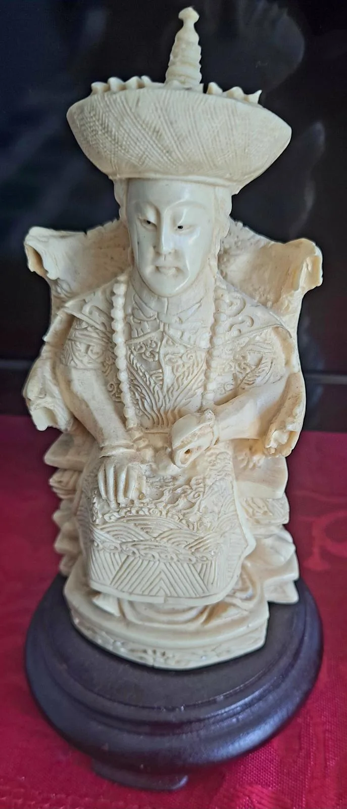 Statues . Chinese Emperors — photo 3
