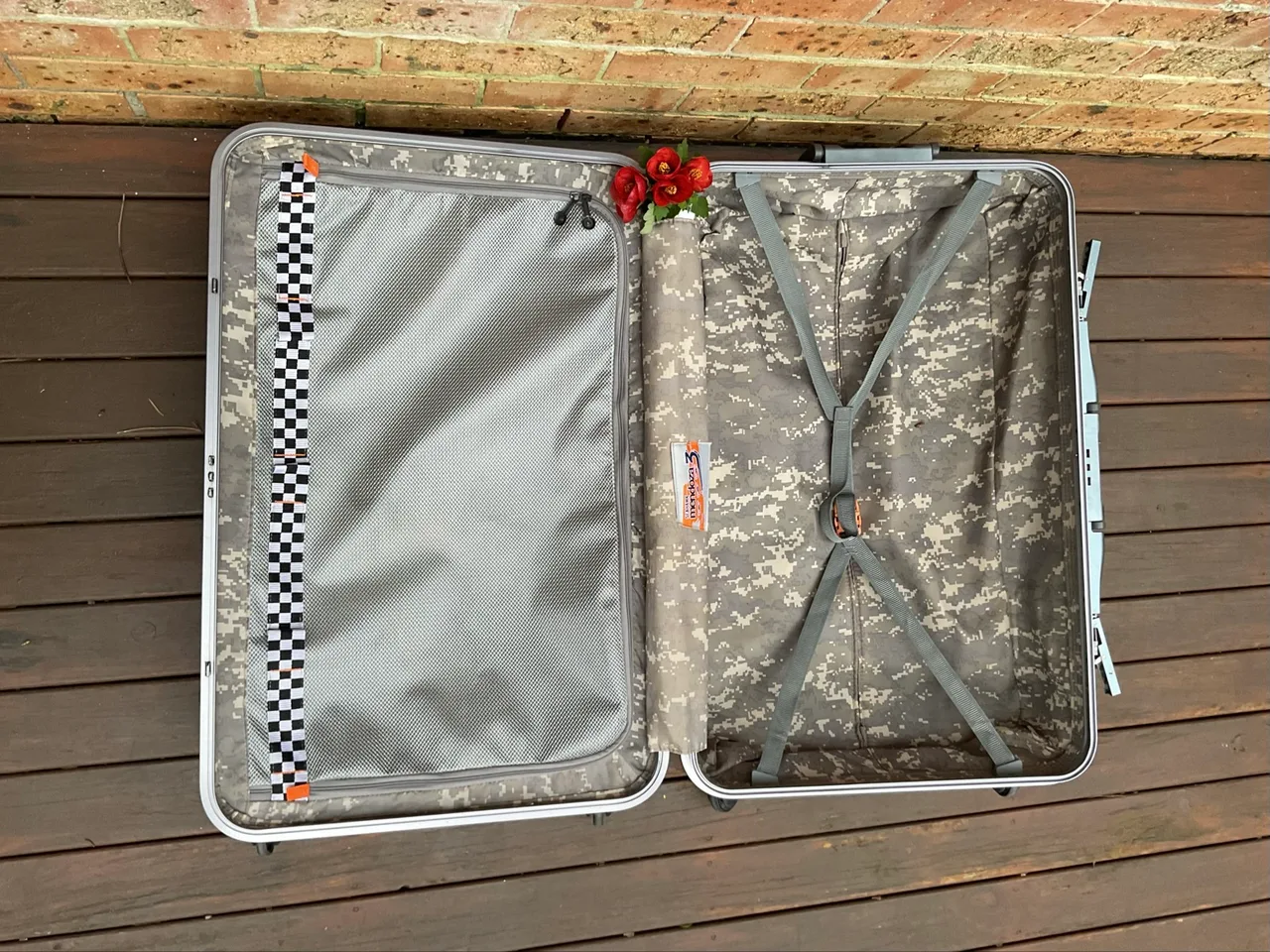 MENDOZA 83cm X Large Hard SUITCASE/4 Swivel Wheels/All Parts Work/TSA Lock — photo 4