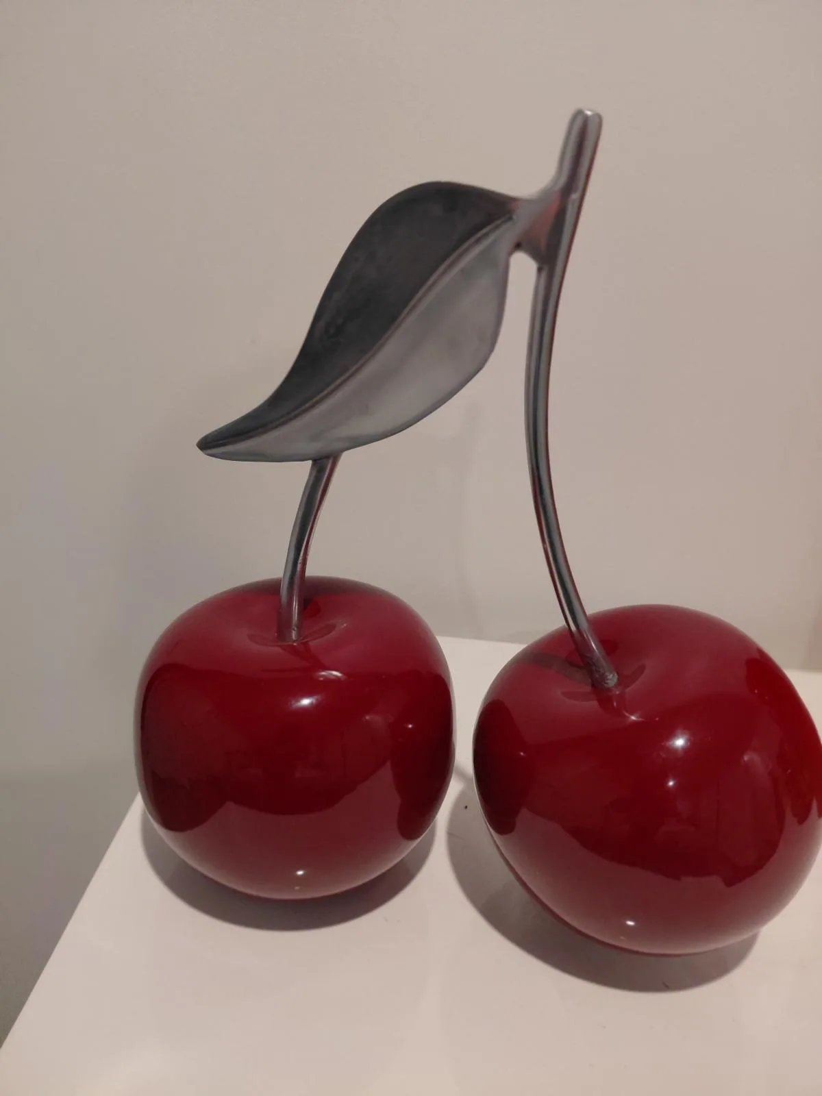 Modern Glossy Red Cherry Sculpture / Tabletop Decor – photo 2
