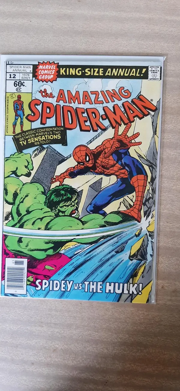 AMAZING SPIDER-MAN #12 KING-SIZE ANNUAL 1978 featuring the Incredible Hulk