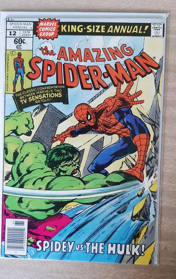 AMAZING SPIDER-MAN #12 KING-SIZE ANNUAL 1978 featuring the Incredible Hulk
