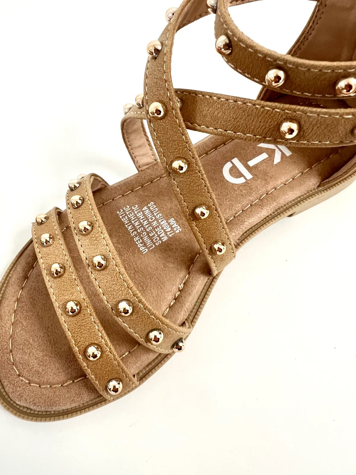 K-D Girls Gold Studded Gladiator Sandals Size 1 – Brand New — photo 3