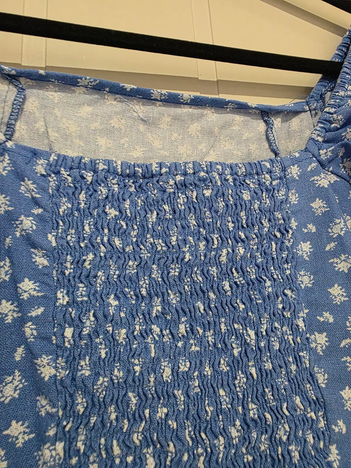 Miss Shop Blue Ditsy Floral Crop Top - Size 8 – photo 8