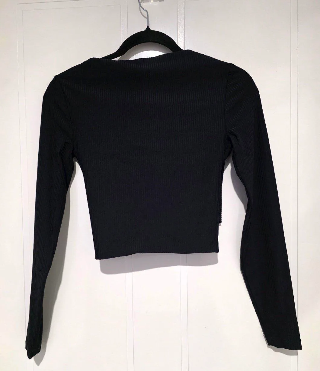 Kookai Black Long Sleeve Crossover Crop Top - Size 1 — photo 6
