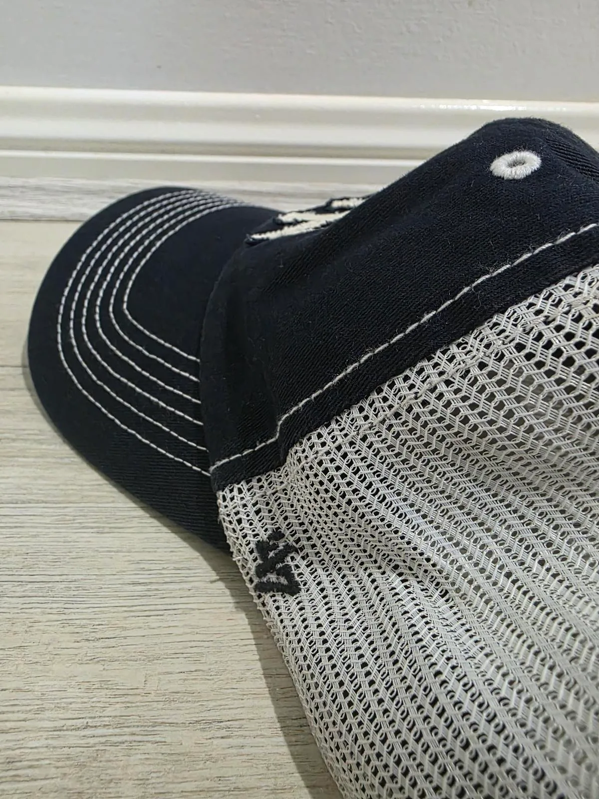 Yankees 47 Brand Closer Trucker Hat - Size L-XL — photo 5