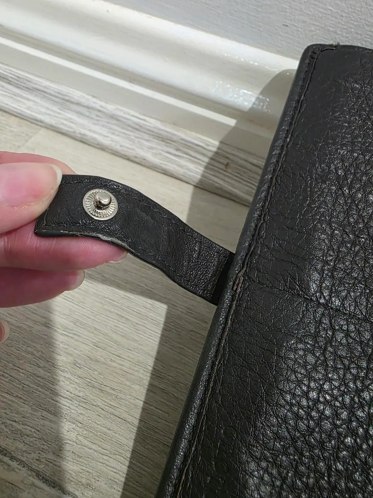 Vintage Oroton Monogram Bifold Wallet — photo 7