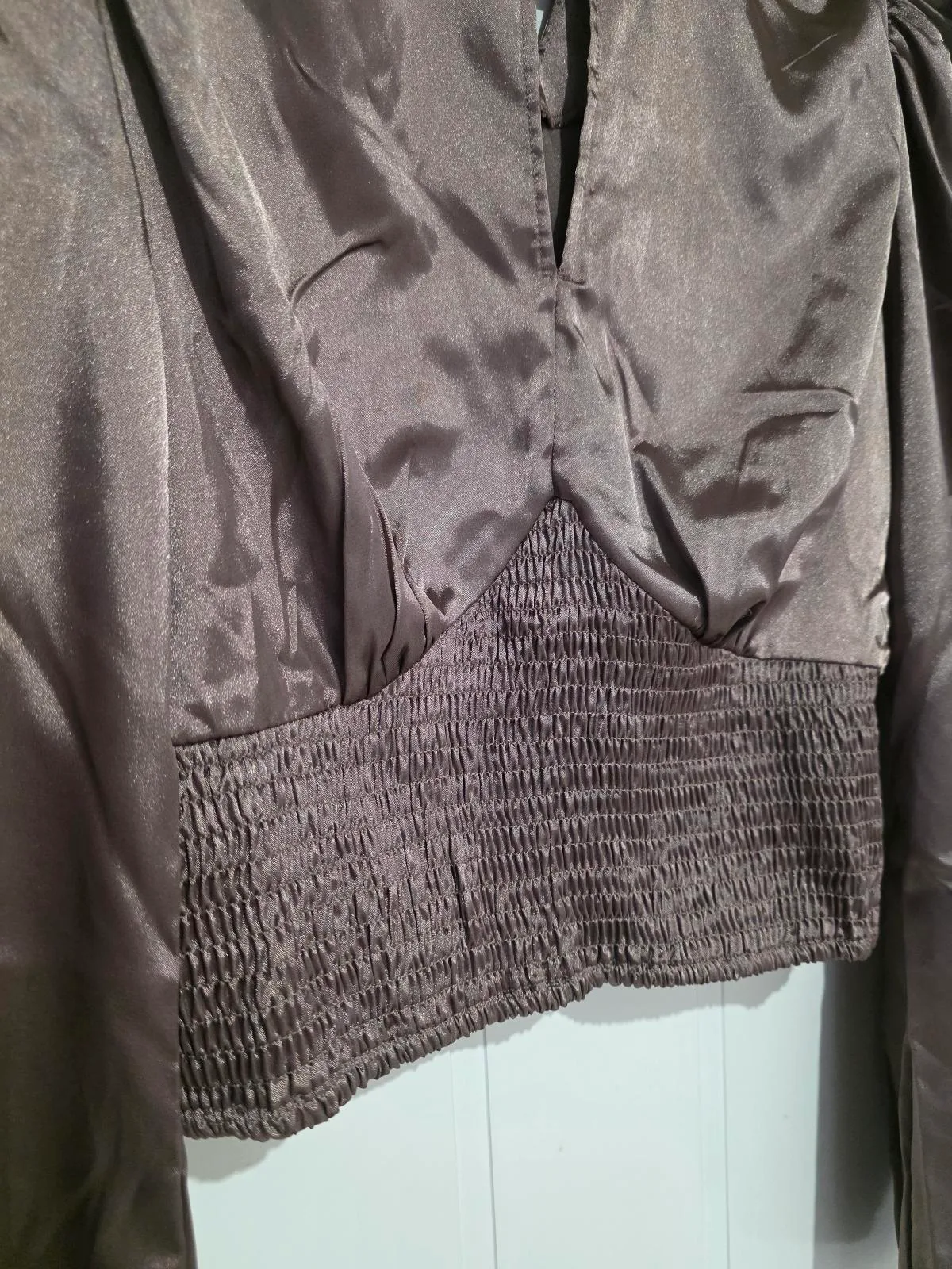 Guess Cabrera Satin Mock Neck Top - Size S (NWT) — photo 2