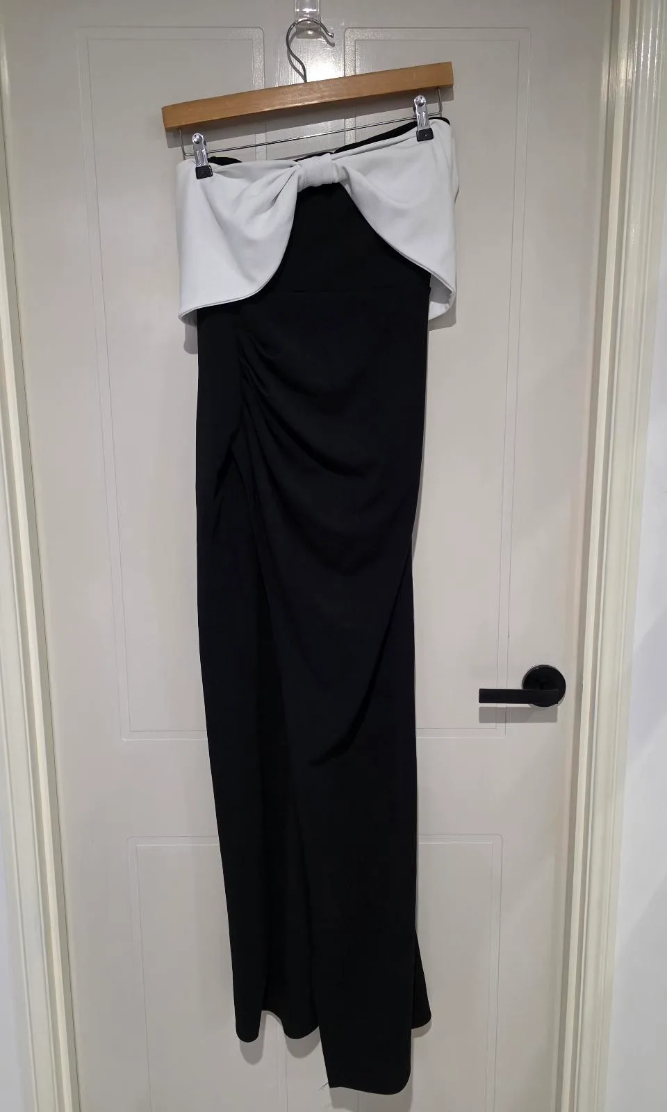 Club L London ‘Eva’ Black & White Bow Maxi Dress - Size 10 – photo 3