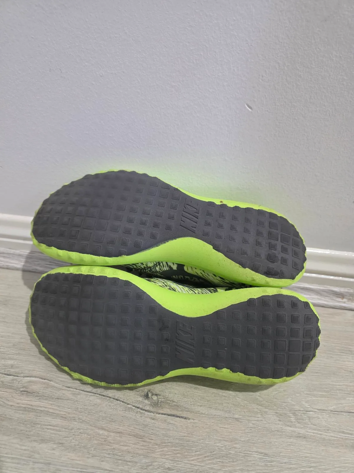 Nike Juvenate Women's Shoes - Size US 7.5 — photo 9