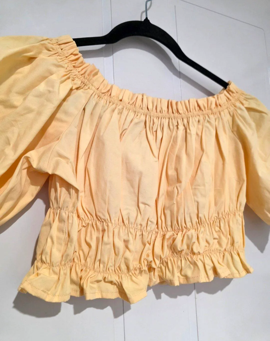 Sportsgirl Off Shoulder Crop Top - Size 8 — photo 3