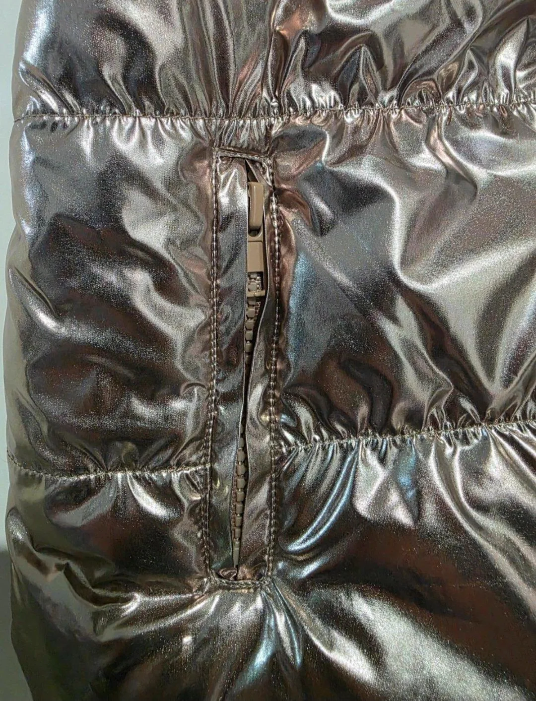 Ollie's Place Gold Metallic Puffer Vest Jacket - Size 7 — photo 9