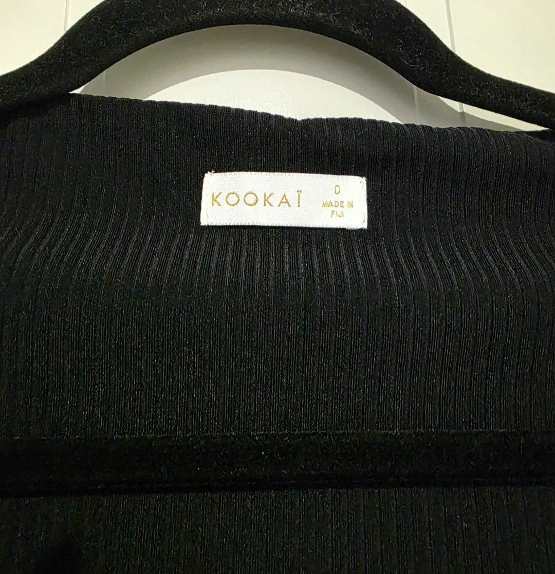 Kookai Black Long Sleeve Crossover Crop Top - Size 1 — photo 4