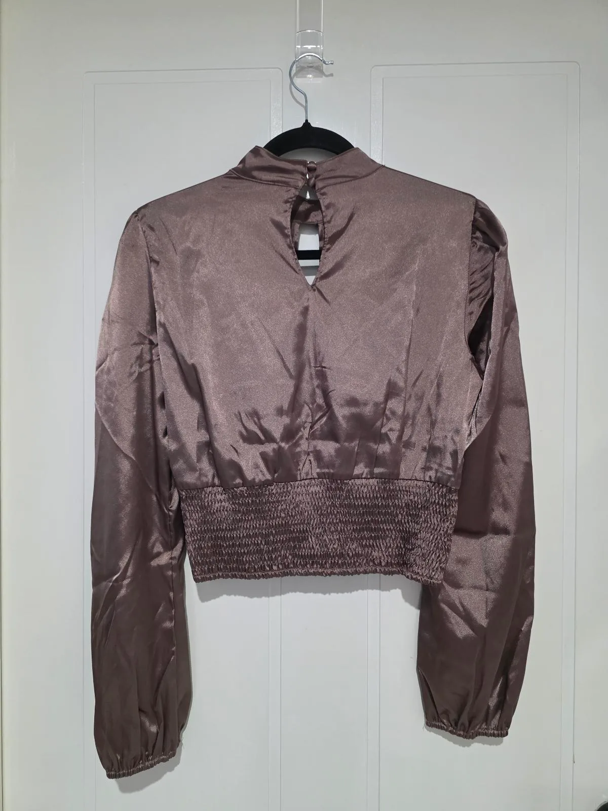 Guess Cabrera Satin Mock Neck Top - Size S (NWT) — photo 8