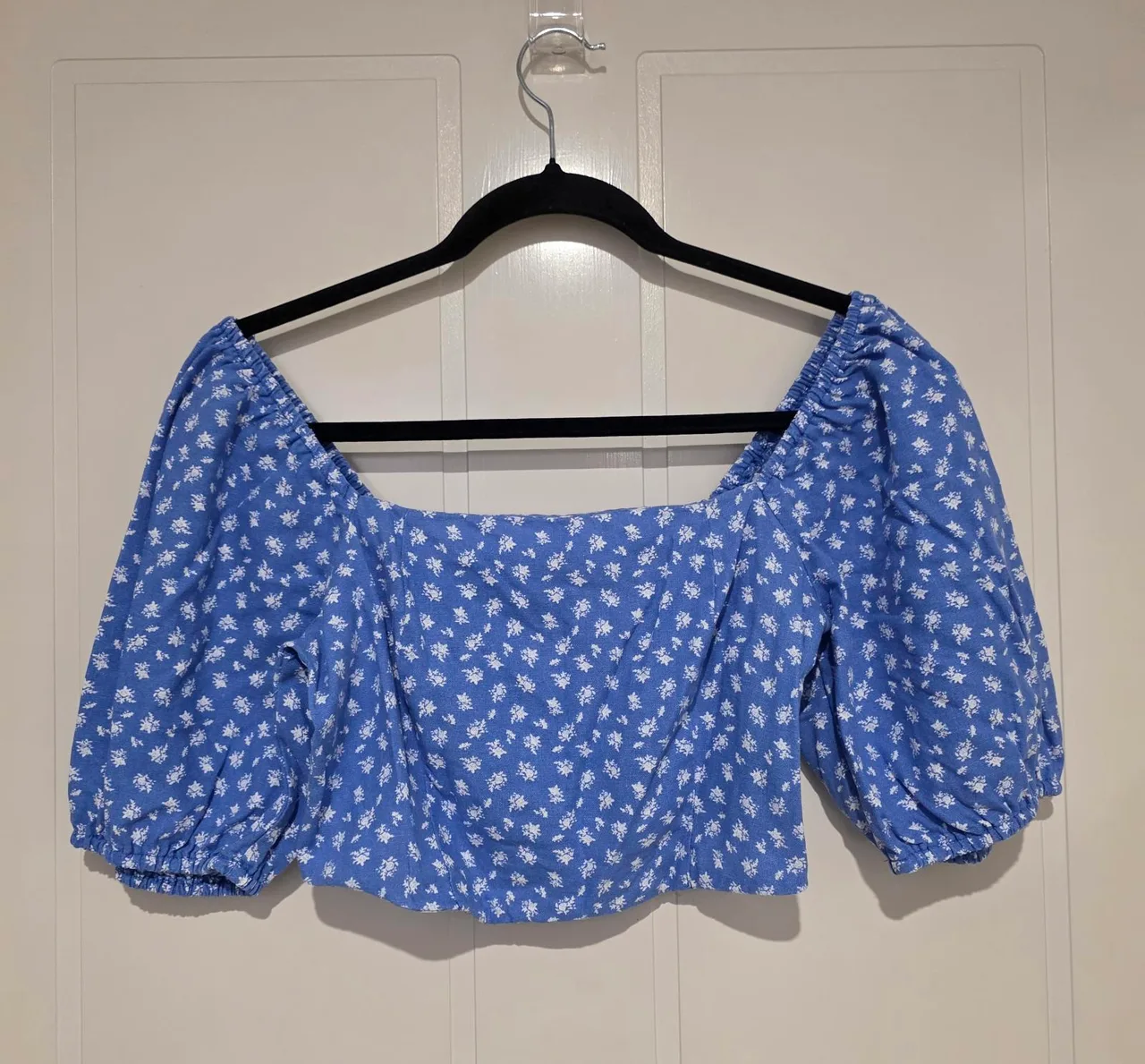 Miss Shop Blue Ditsy Floral Crop Top - Size 8 – photo 2