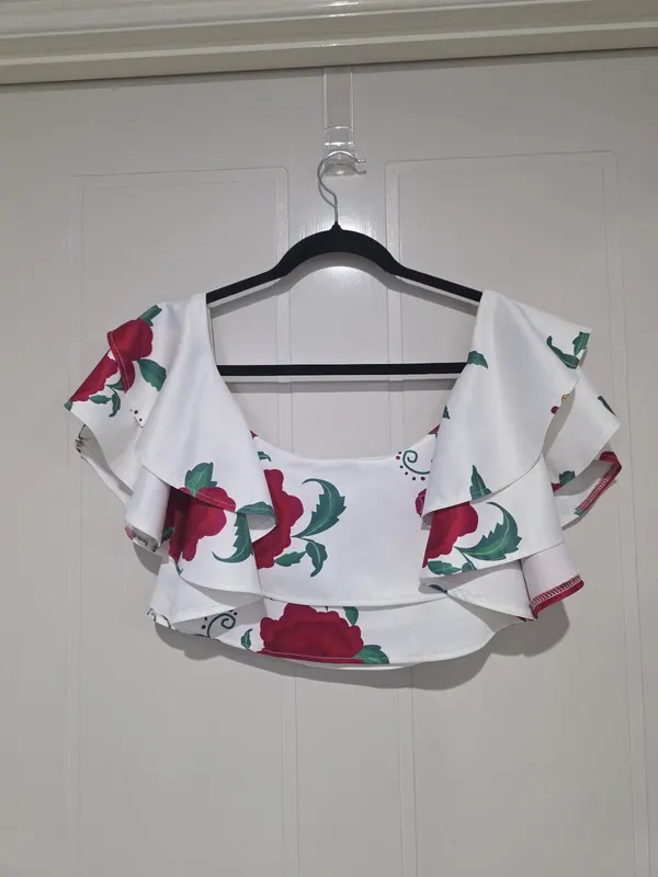 Toby Heart Ginger Red Floral Crop Top - Size XS