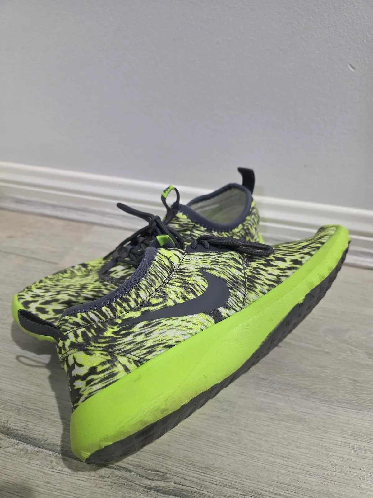 Nike Juvenate Women's Shoes - Size US 7.5 — photo 8