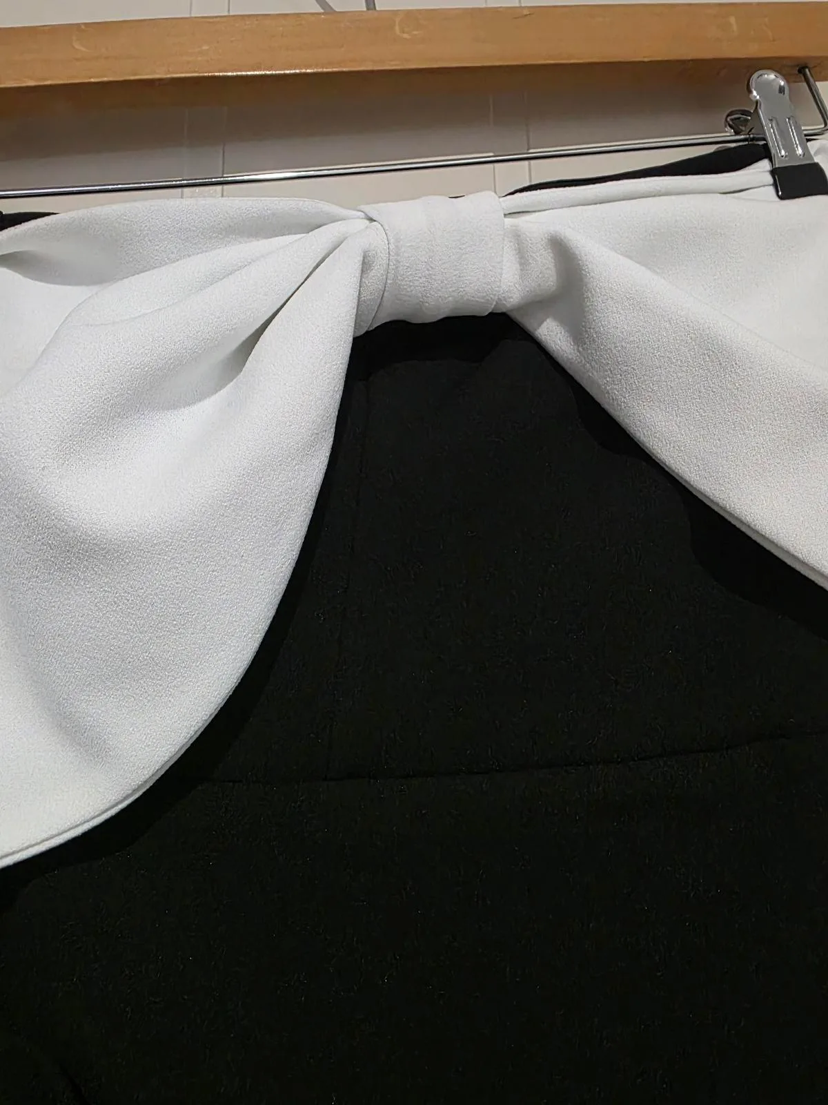 Club L London ‘Eva’ Black & White Bow Maxi Dress - Size 10 – photo 4