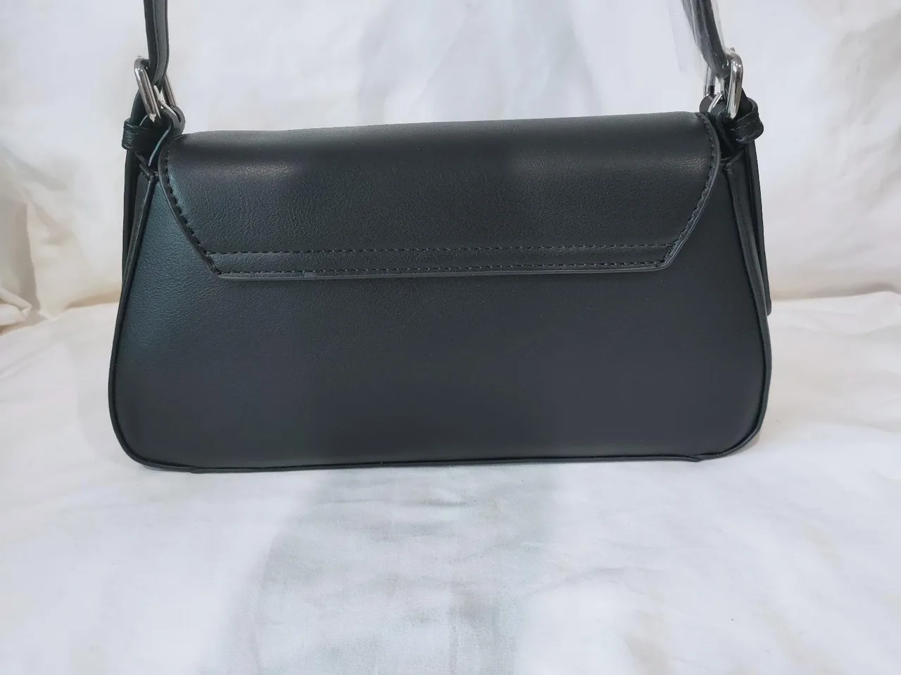 Brand new guess bag — photo 4