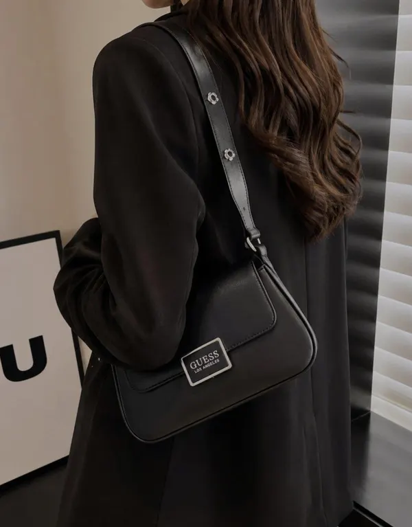Brand new guess bag
