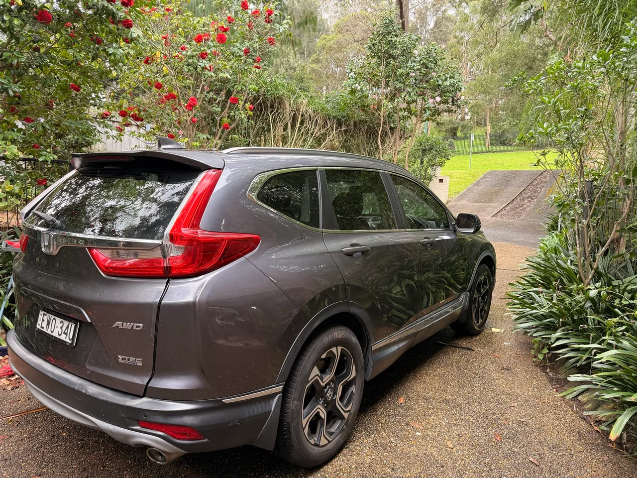 Honda CR-V 2018 — photo 2