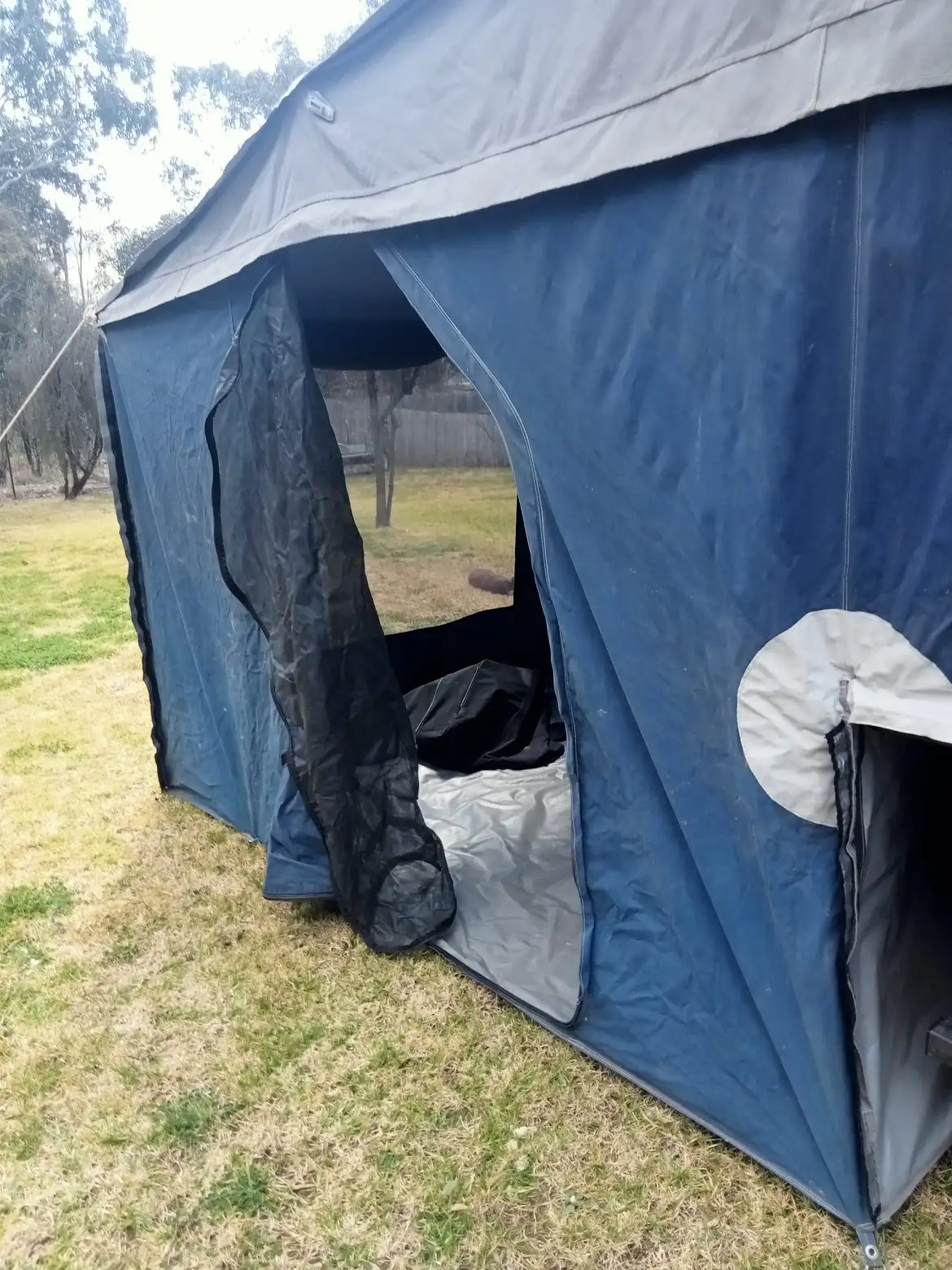 Camper trailer – photo 8