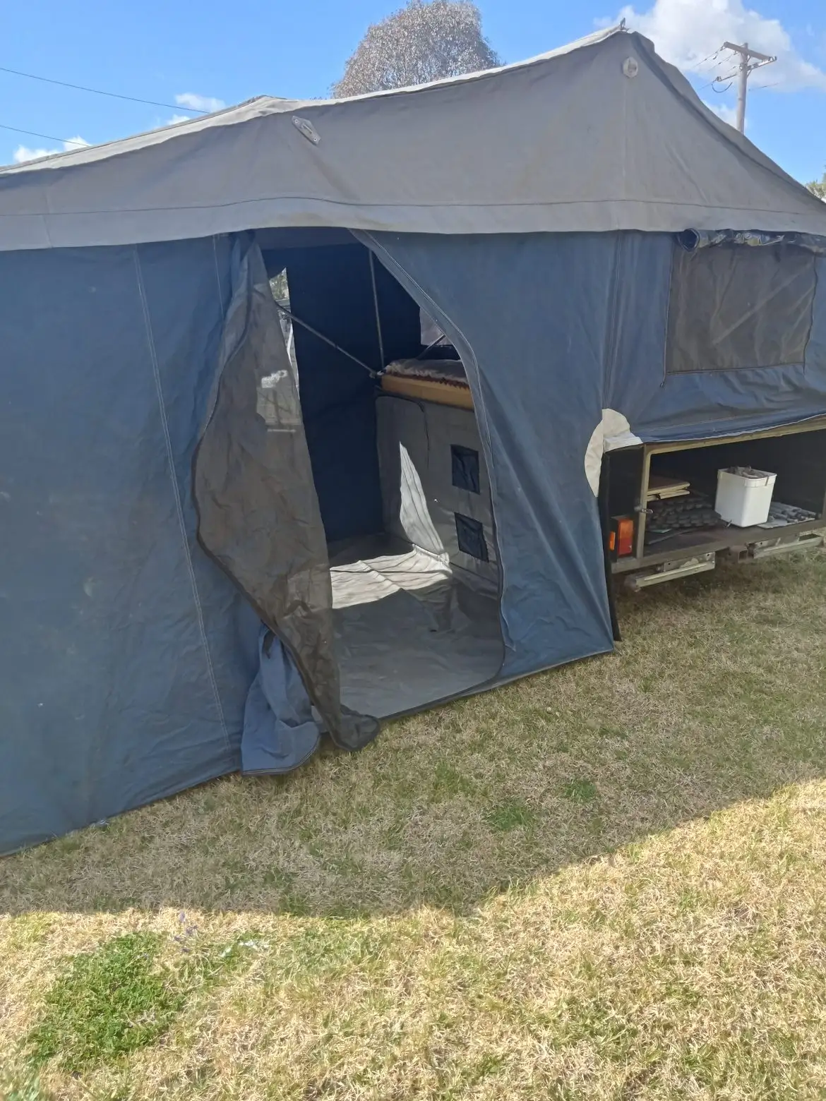 Camper trailer – photo 5