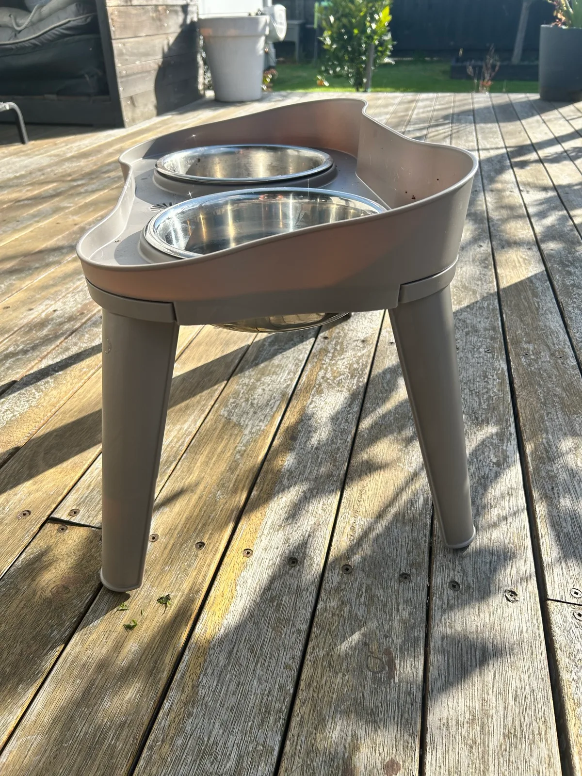 Extra large elevated pet feeder — photo 2