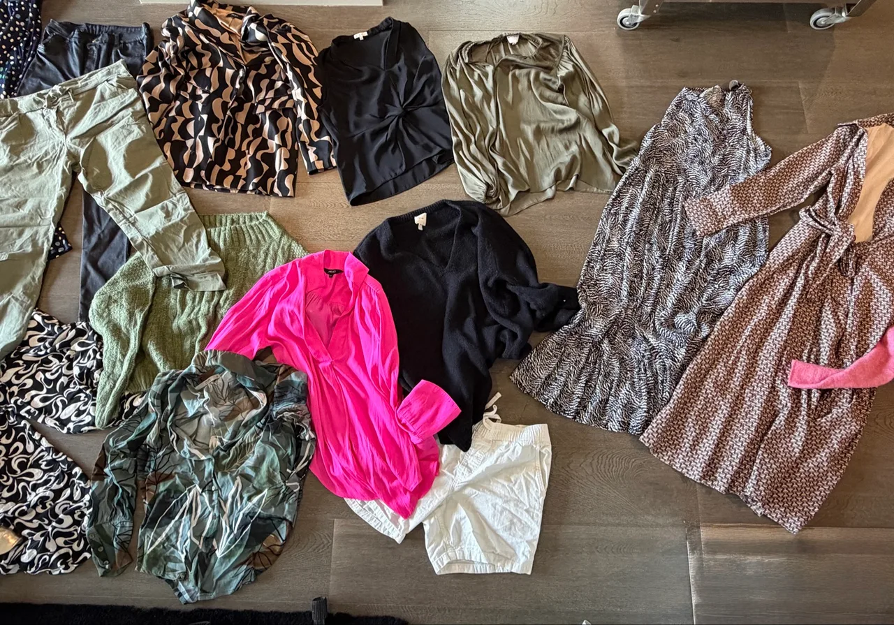 Bulk Women’s Clothes, Jackets, Jeans, Etc  from High End stores Pick up from Por – photo 7