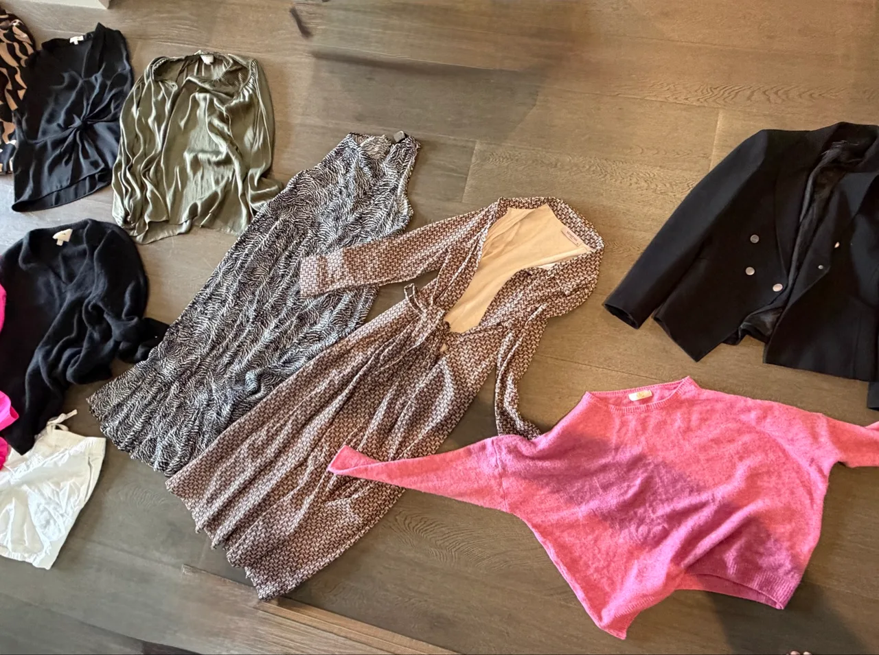 Bulk Women’s Clothes, Jackets, Jeans, Etc  from High End stores Pick up from Por – photo 5