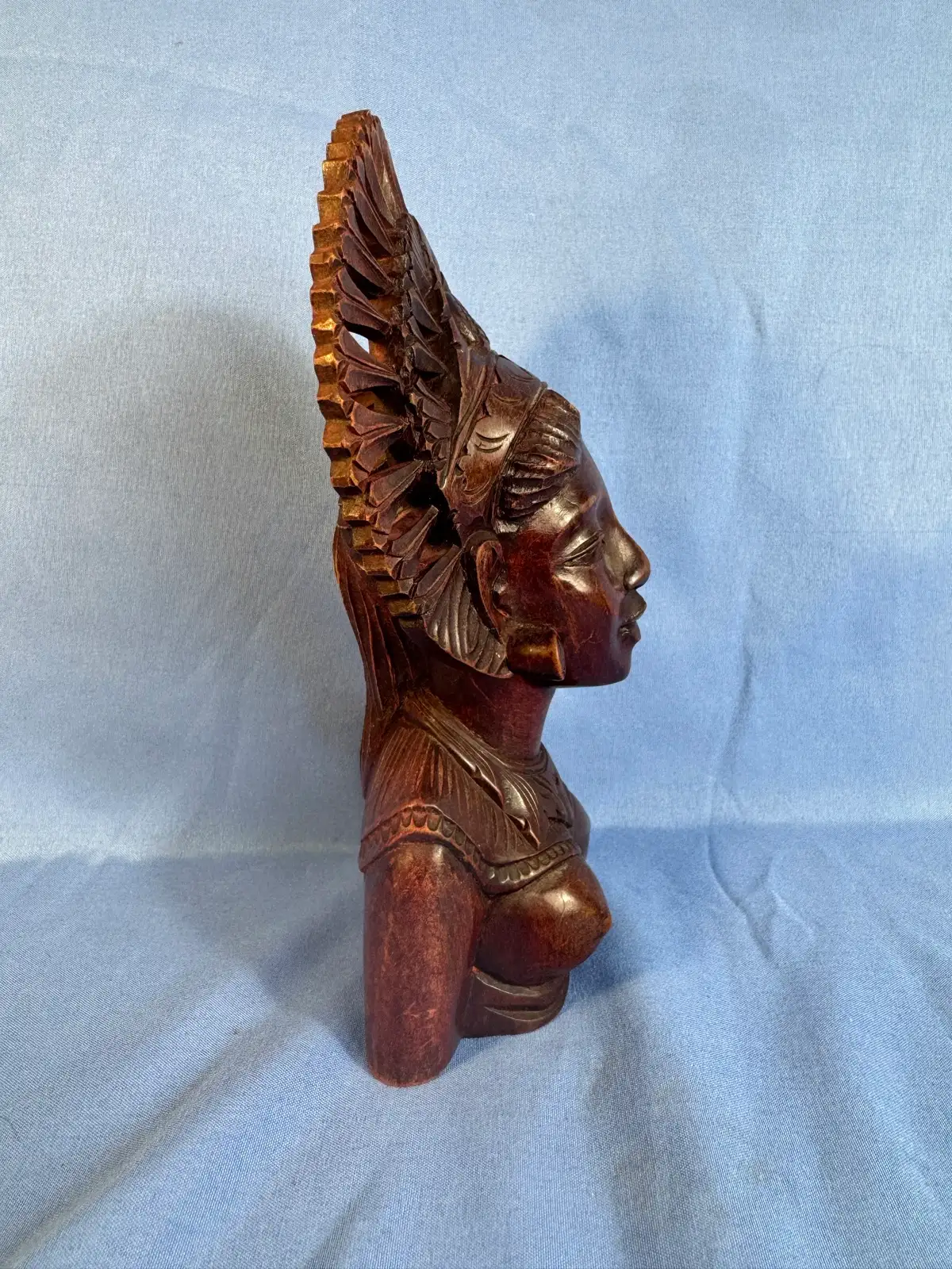 Hand carved wooden tribal woman – photo 2