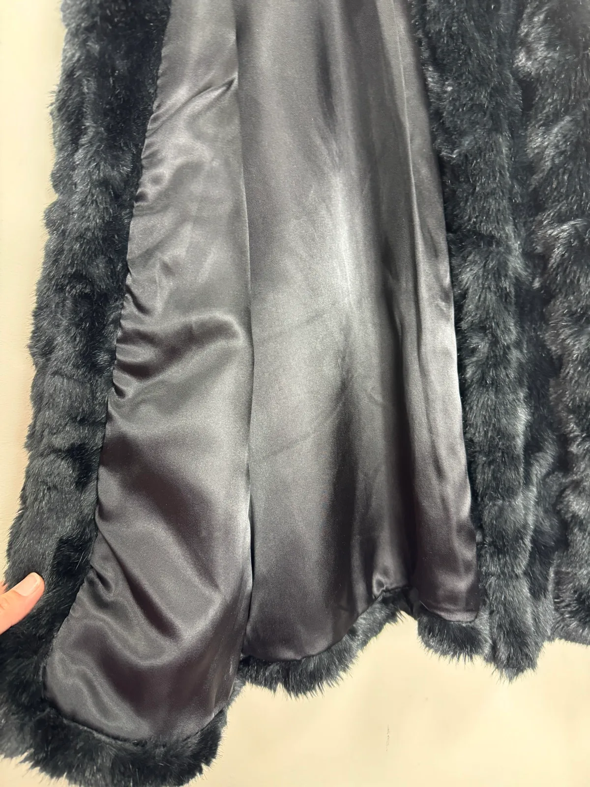 French Connection Black Faux Fur Vest, Size 10 — photo 6