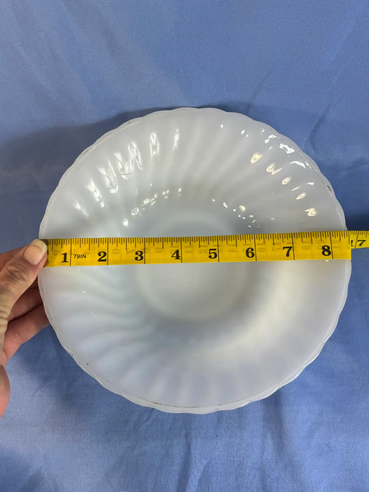 Fire king white milk glass swirl bowl – photo 6