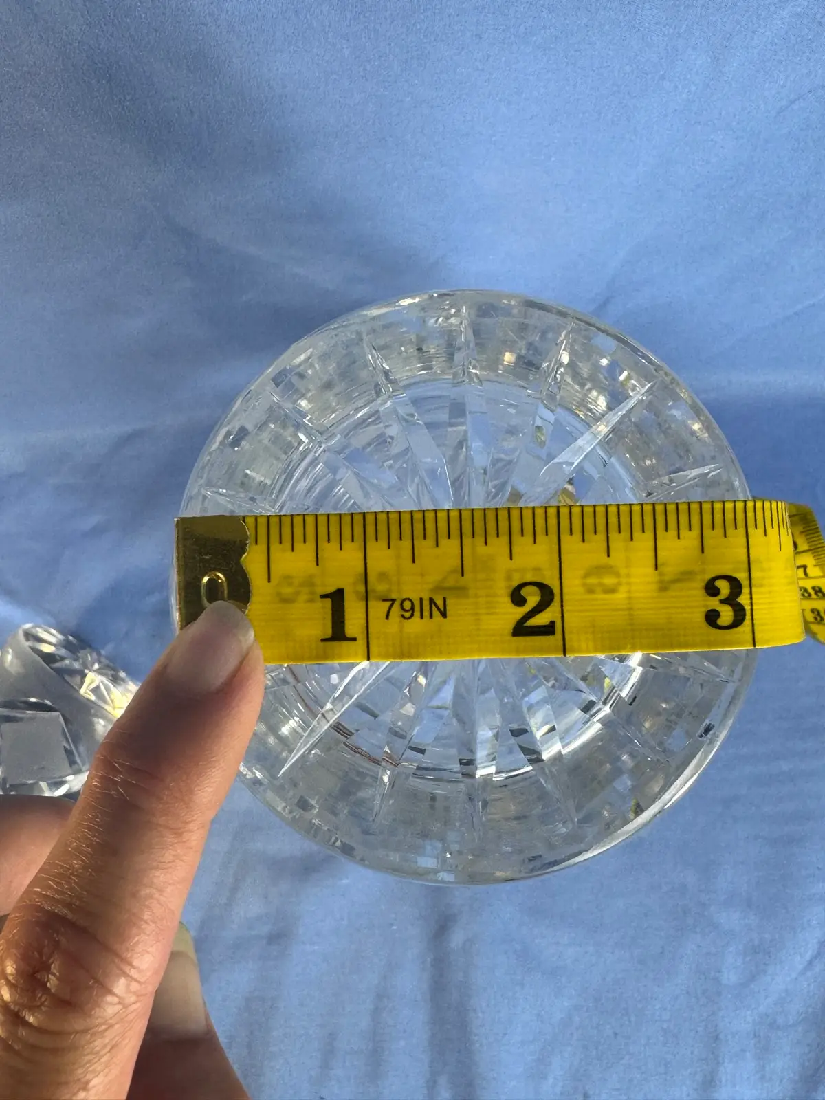 Clear cut glass decanter with stopper – photo 7