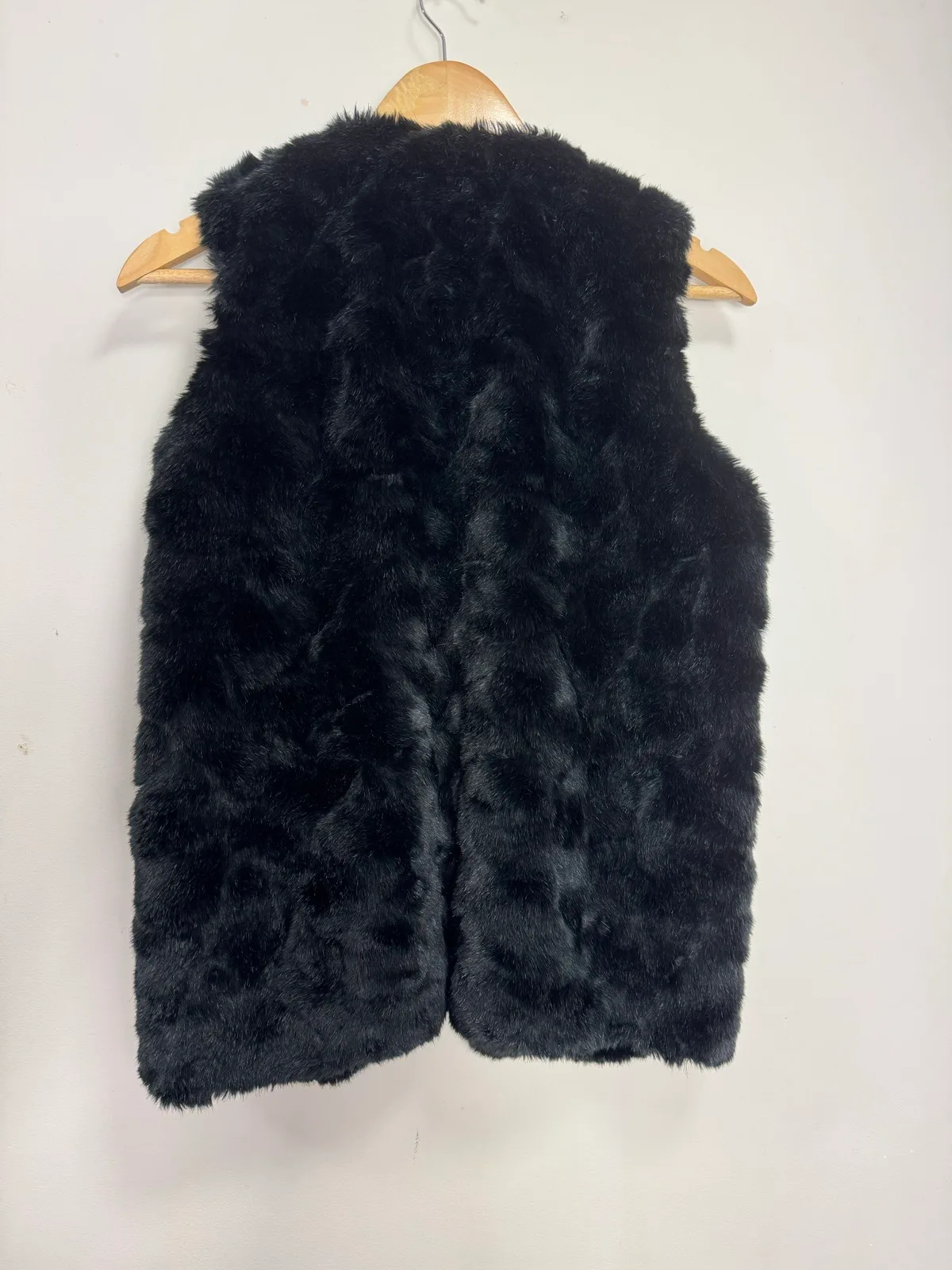 French Connection Black Faux Fur Vest, Size 10 — photo 4