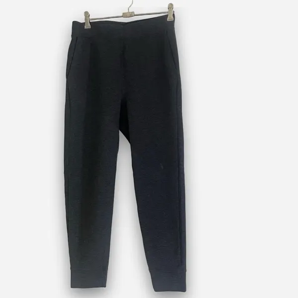 Uniqlo gray heather sweatpants with side pockets and drawstring waist size M