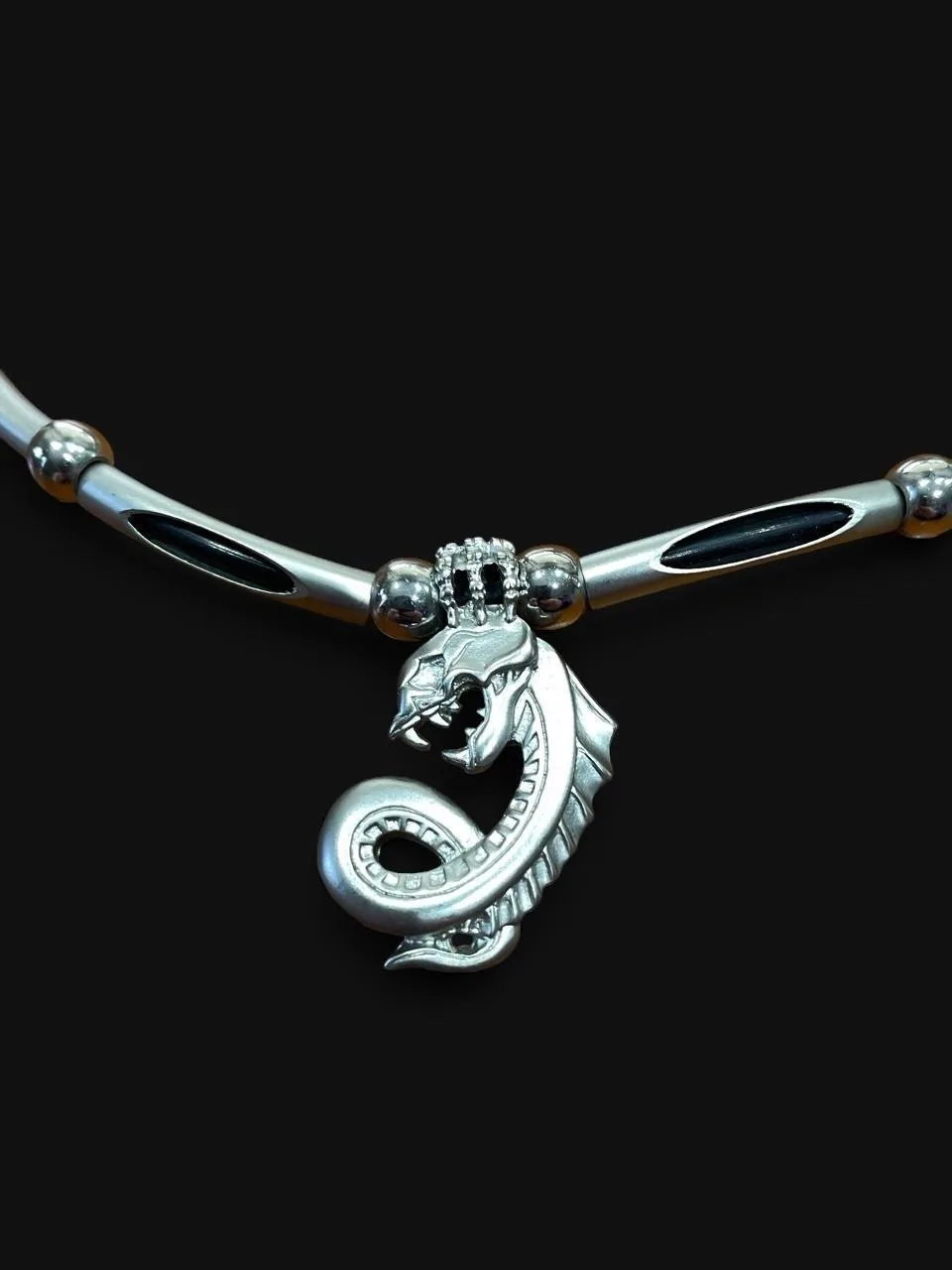 Y2K Unisex Gothic Dragon Choker Necklace featuring Silver Tone Rigid Tube Collar – photo 4