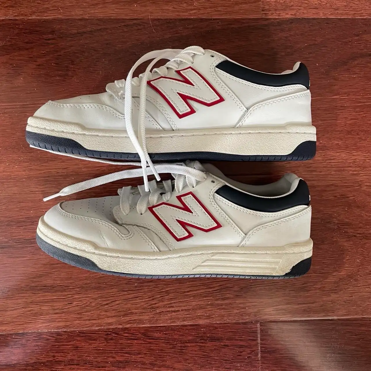 Women’s New Balance sneakers size 7 AU – photo 2