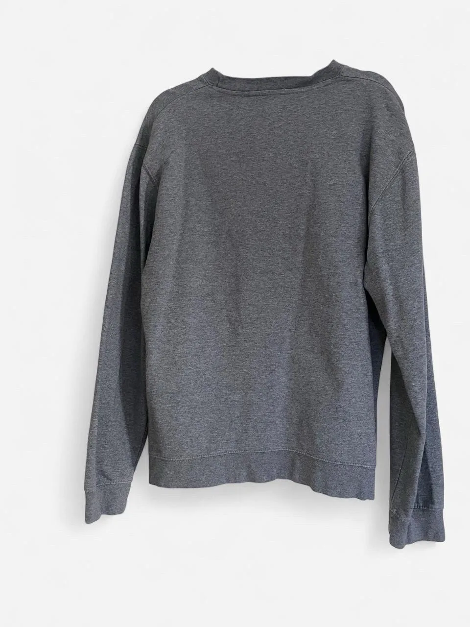 Good Worth Co gray sweatshirt – photo 2