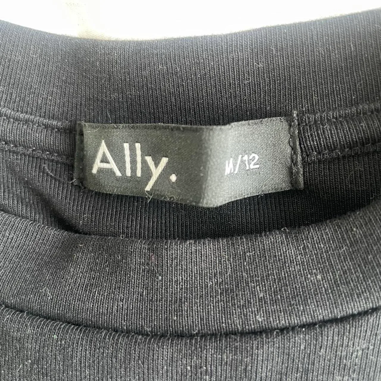 Ally Black cherry print crop tee – photo 4