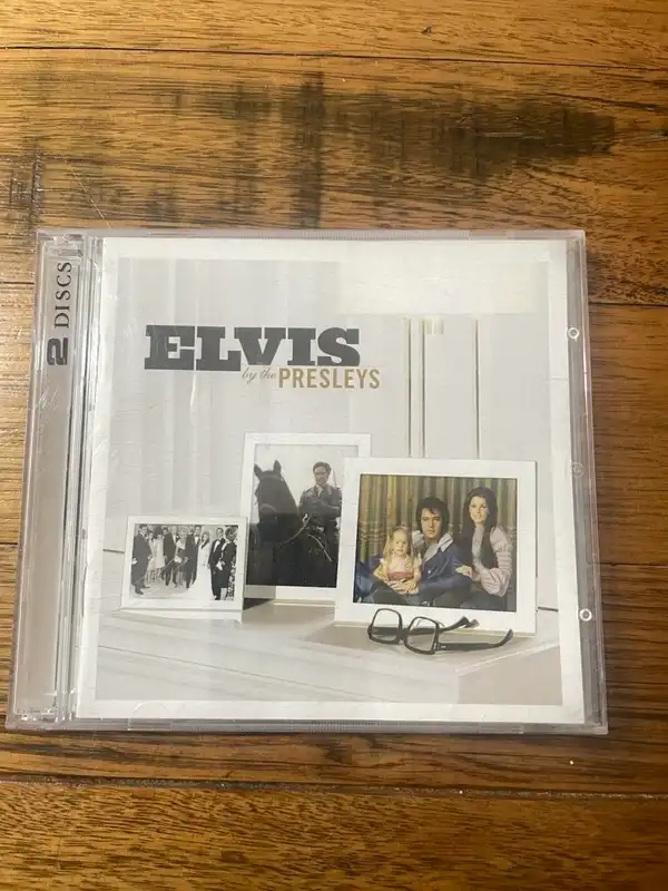 CD Elvis by the Presleys - 2disc set