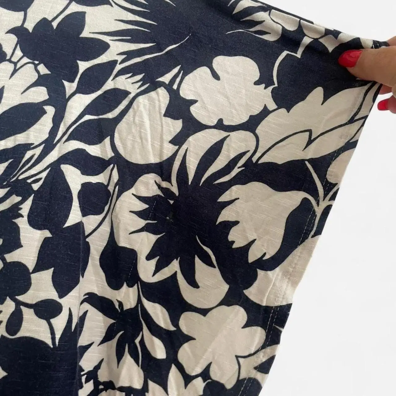 Papaya Vietnam Navy and white floral print batwing top – photo 5