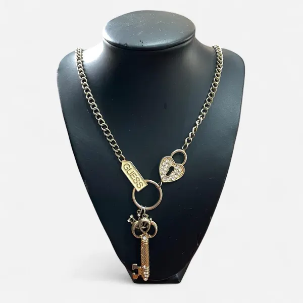 Vintage Y2K GUESS Gold toned Curb Chain Rhinestone Heart Lock & Crown Key Neckla