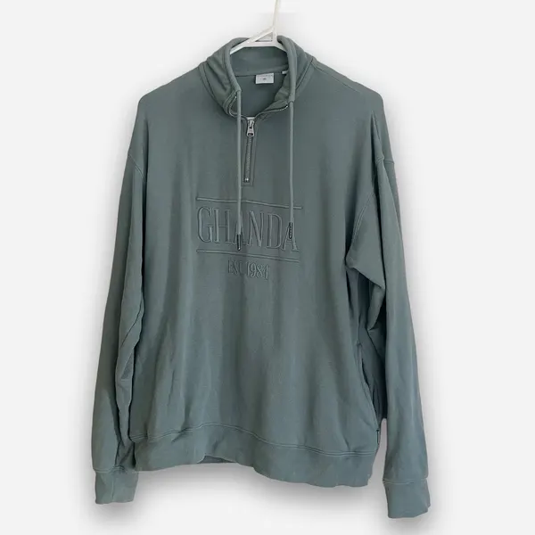 Women’s Ghanda quarter zip sweatshirt size 10